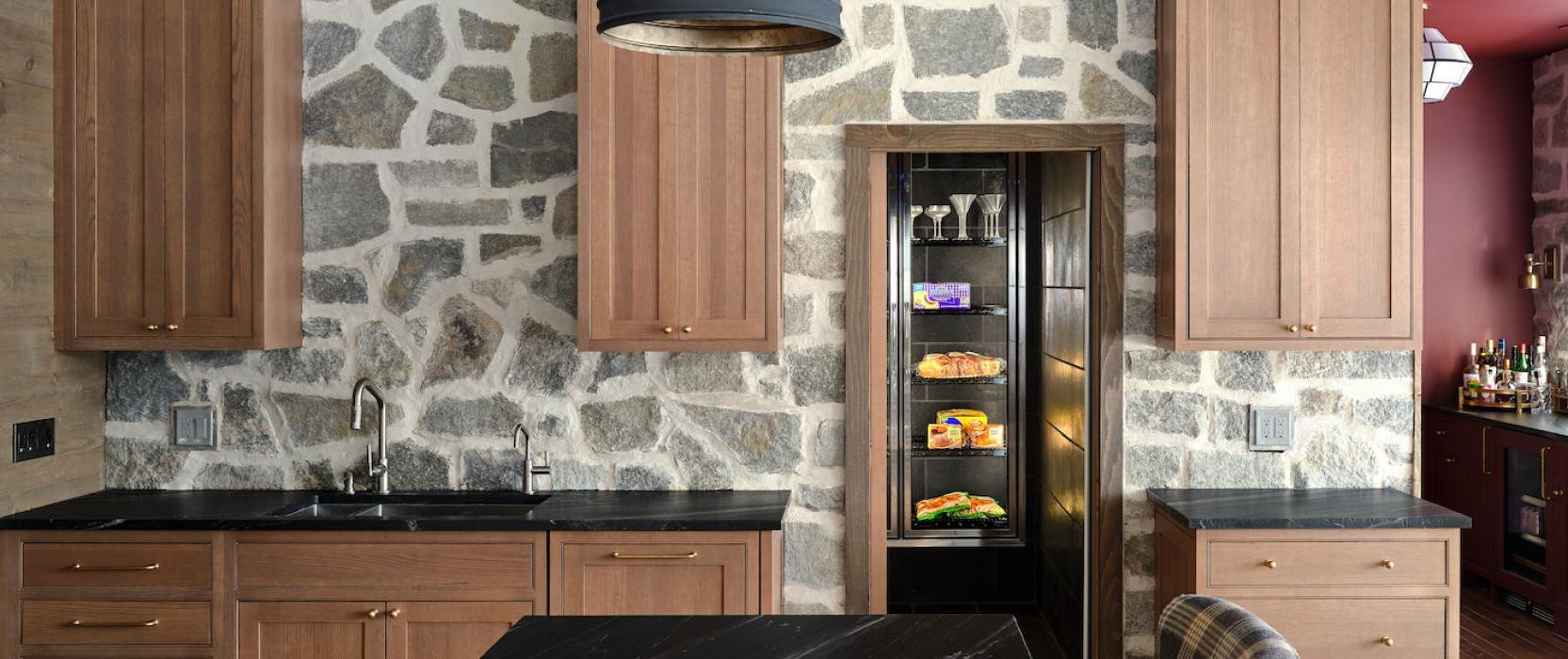 rootcellar概念，Stowe VT，冷藏储藏室，厨房设计